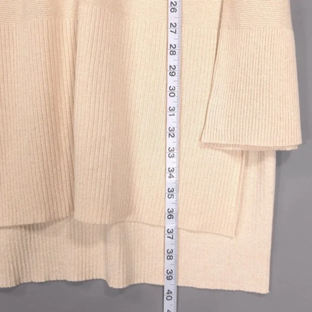 NWT Free People Size LARGE Criss Cross Tunic Sweater V Neck Side Slits Ivory‎